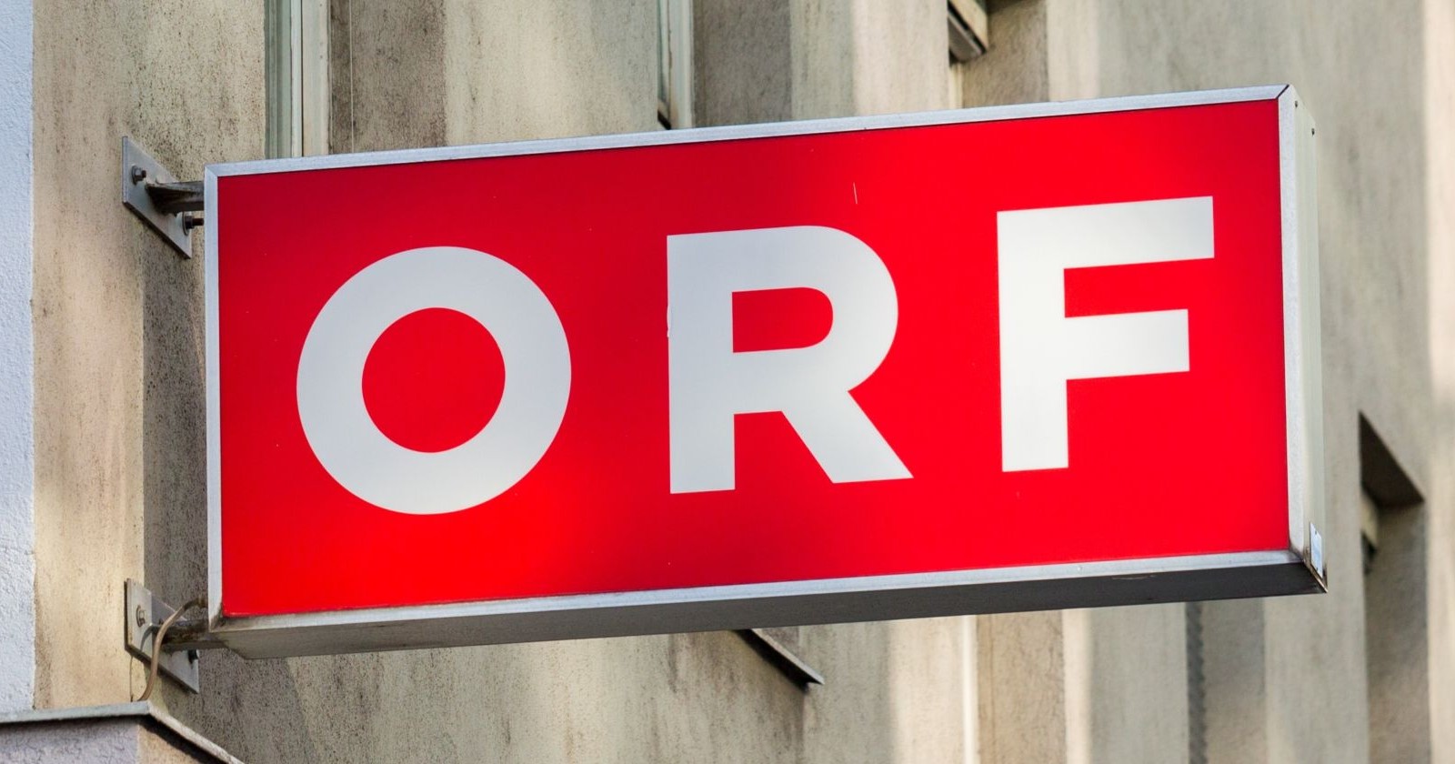 ORF Logo an Gebäude in Wien als Symbolbild zur Causa Roland Weißmann und den Ermittlungen gegen eine ORF-Mitarbeiterin