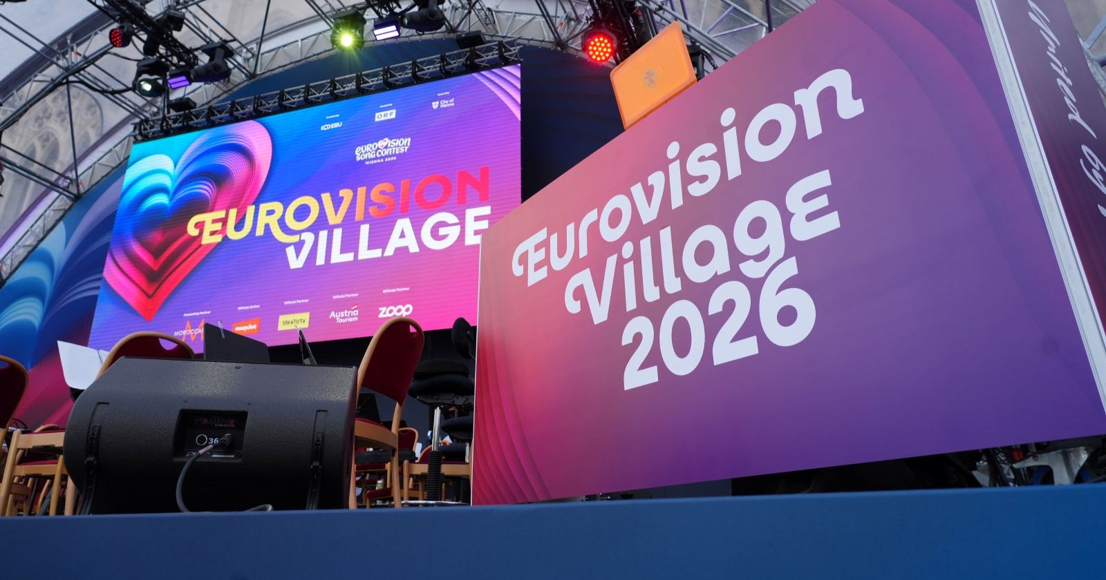Ansicht des ESC-Village 2026 am Wiener Rathausplatz, welches am Montag wegen Regen geräumt wurde