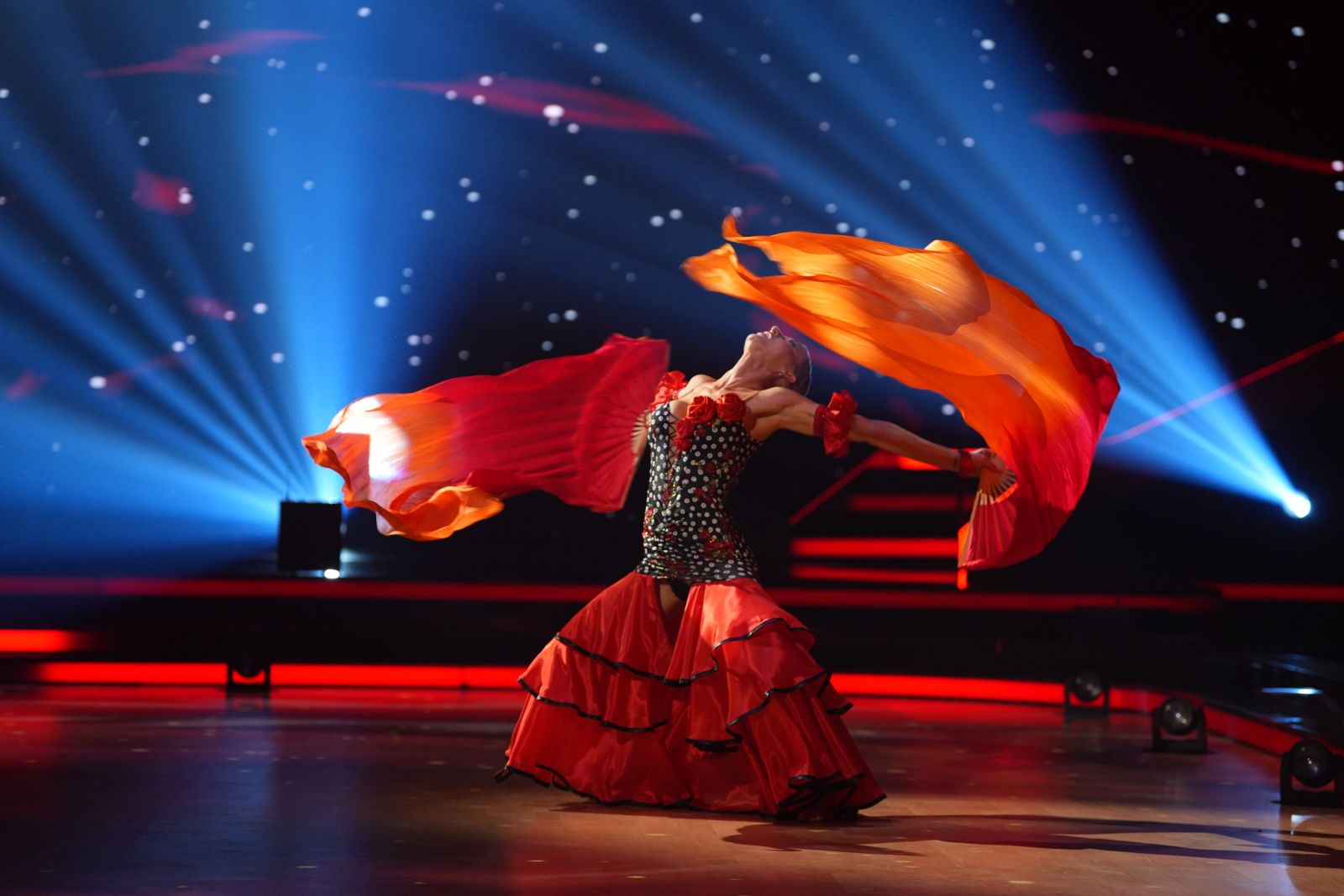 Anna-Carina Woitschack tanzt Paso Doble im Let’s Dance Finale 2026