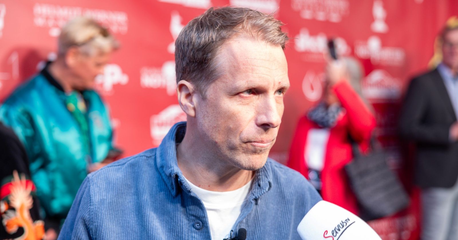 Oliver Pocher spricht bei einem öffentlichen Event über die Schwangerschaft seiner Ex-Frau Amira Aly und den aktuellen Streit zwischen den Ex-Partnern.