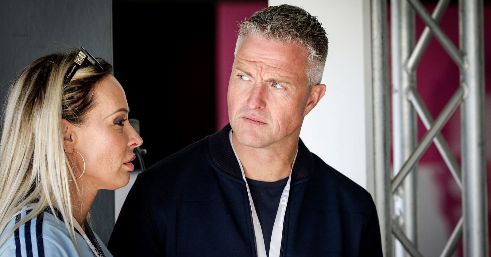 Ralf Schumacher spricht mit Ex-Frau Cora Schumacher bei einem öffentlichen Event über ihre turbulente Vergangenheit.