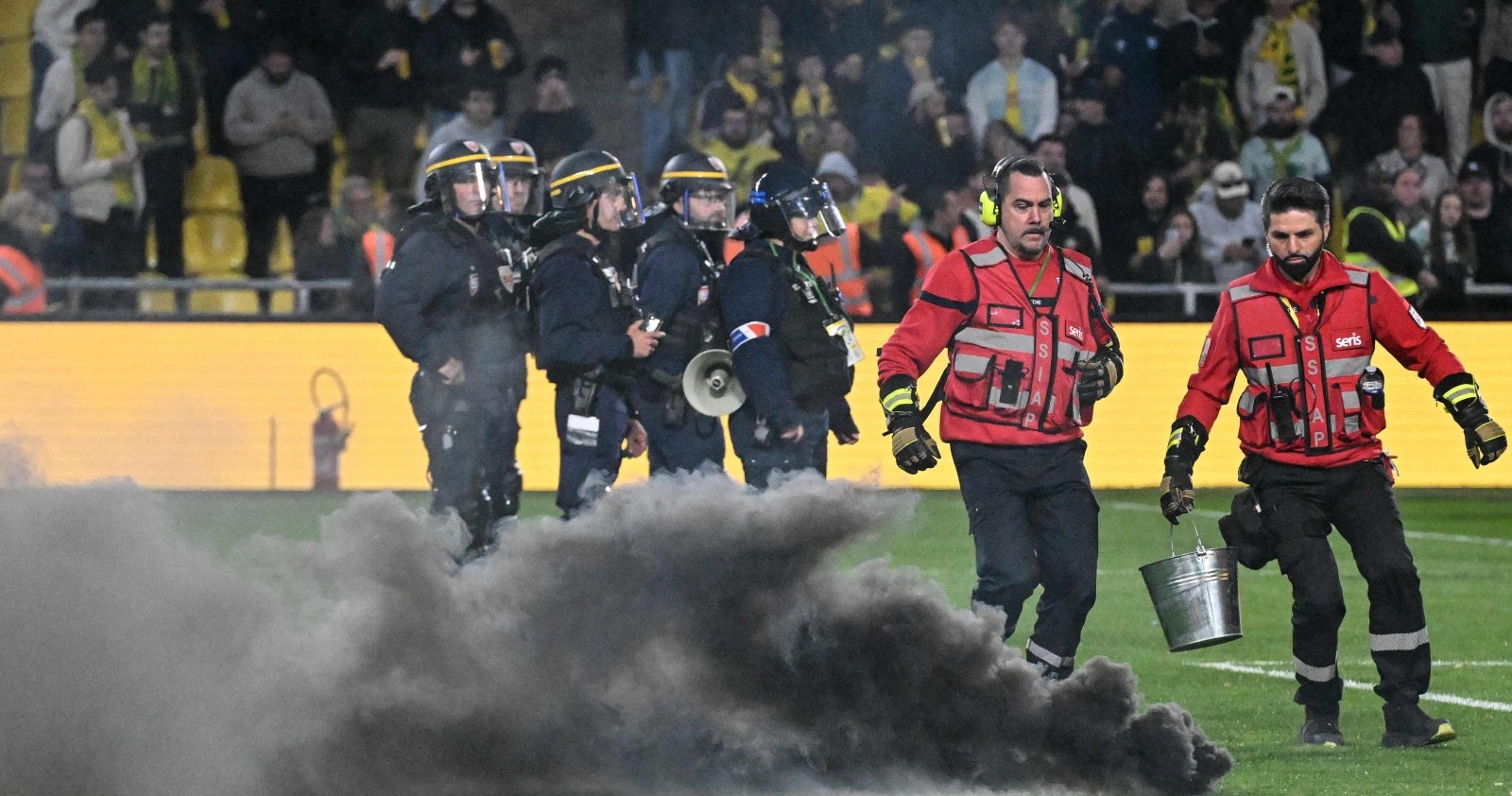 Beim Spiel zwischen FC Nantes and Toulouse FC kam es zum Spielabbruch.