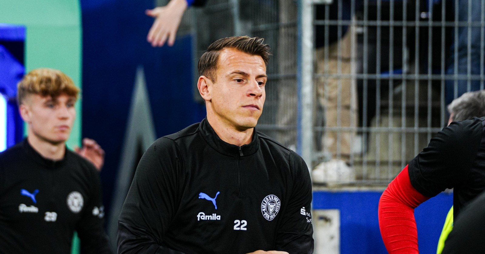 Stefan Schwab vor dem DFB-Pokalspiel gegen HSV im Jahr 2025.