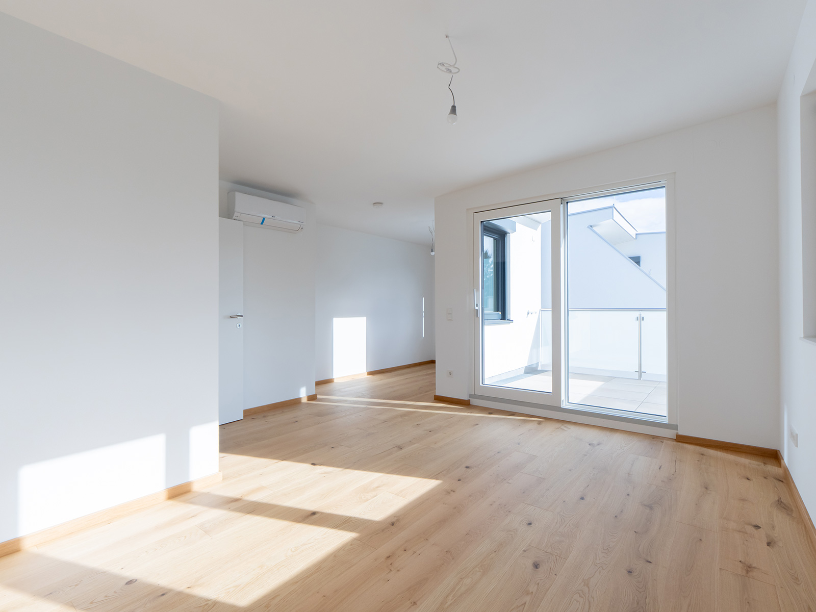 Unmöbliertes Wohnzimmer | Credit: Glorit Bausysteme