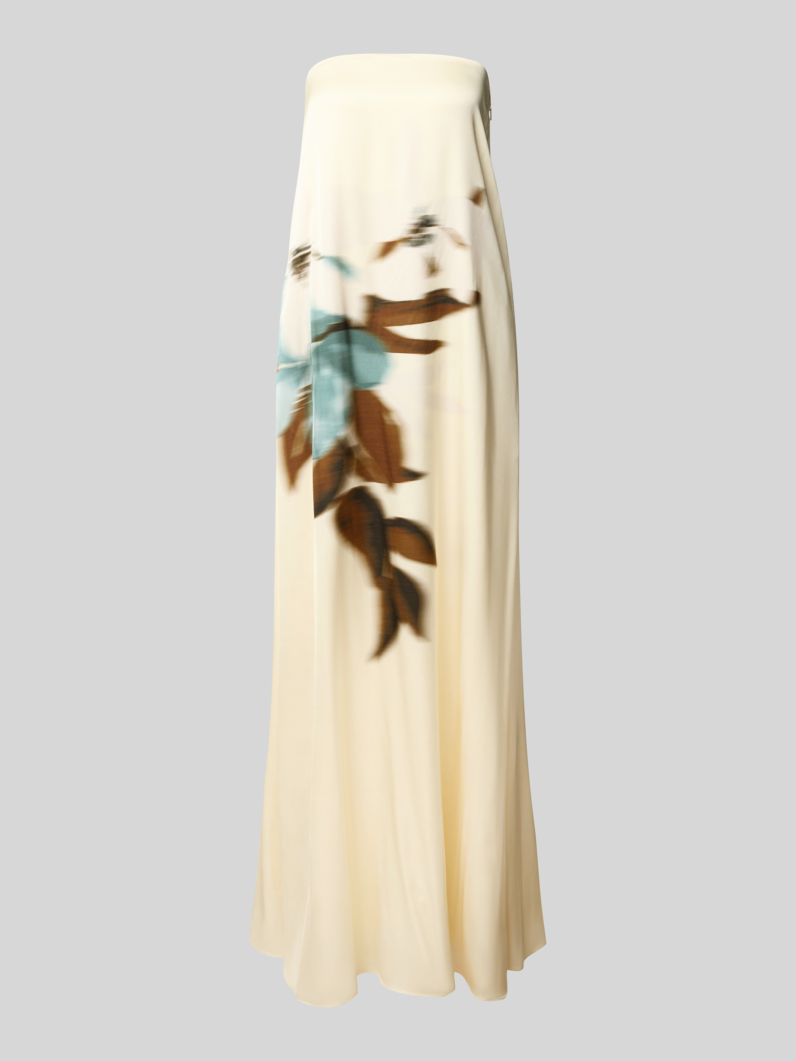 Kleid | Credit: Peek &amp; Cloppenburg
