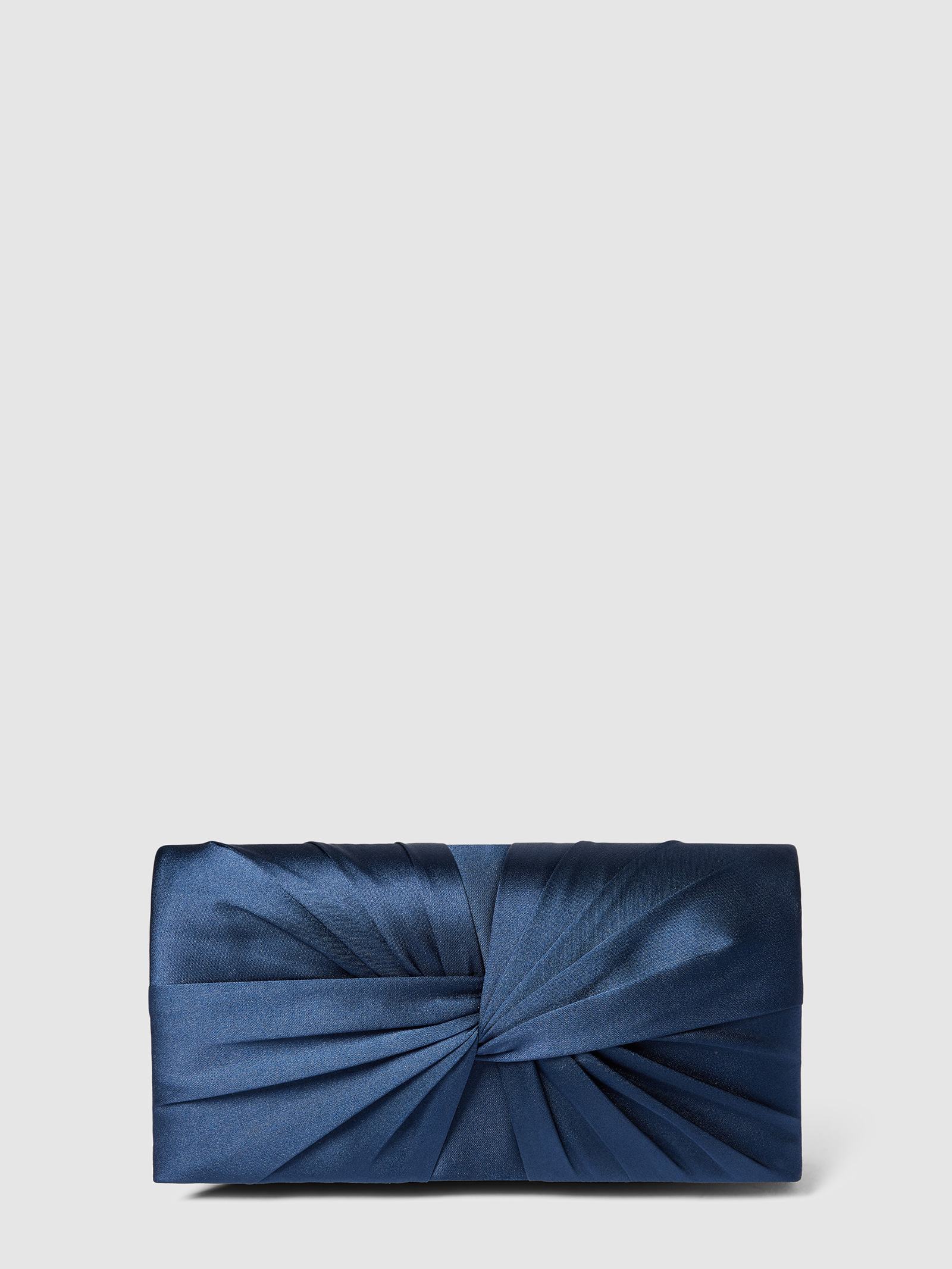 Clutch | Credit: Peek &amp; Cloppenburg