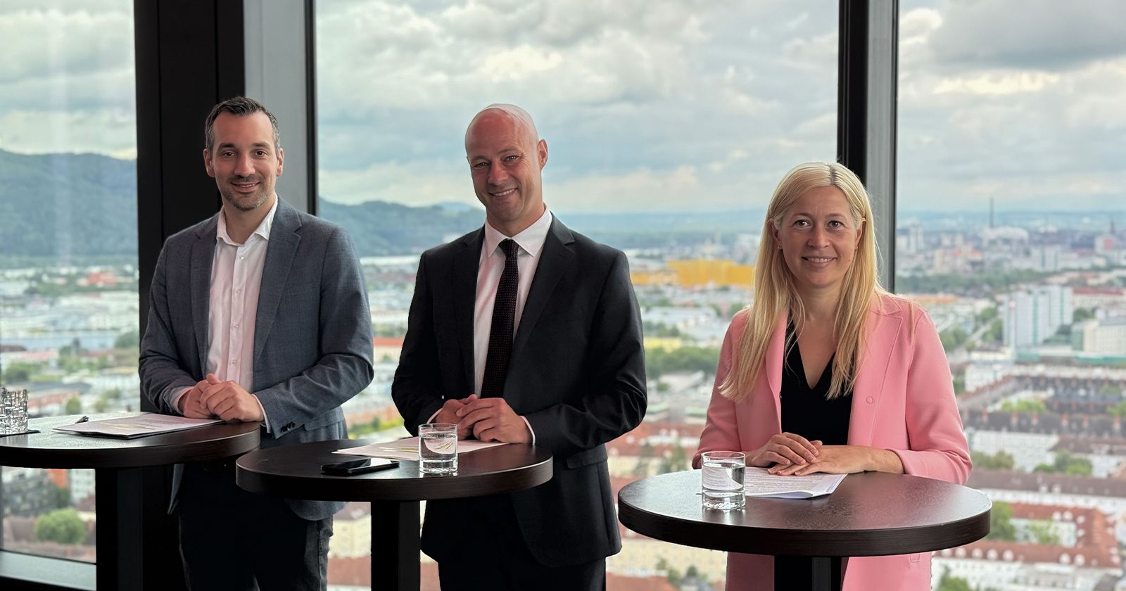 Michael Obrovsky, Martin Hajart und Doris Lang-Mayerhofer | Credit: VP Linz/Florian Eichinger