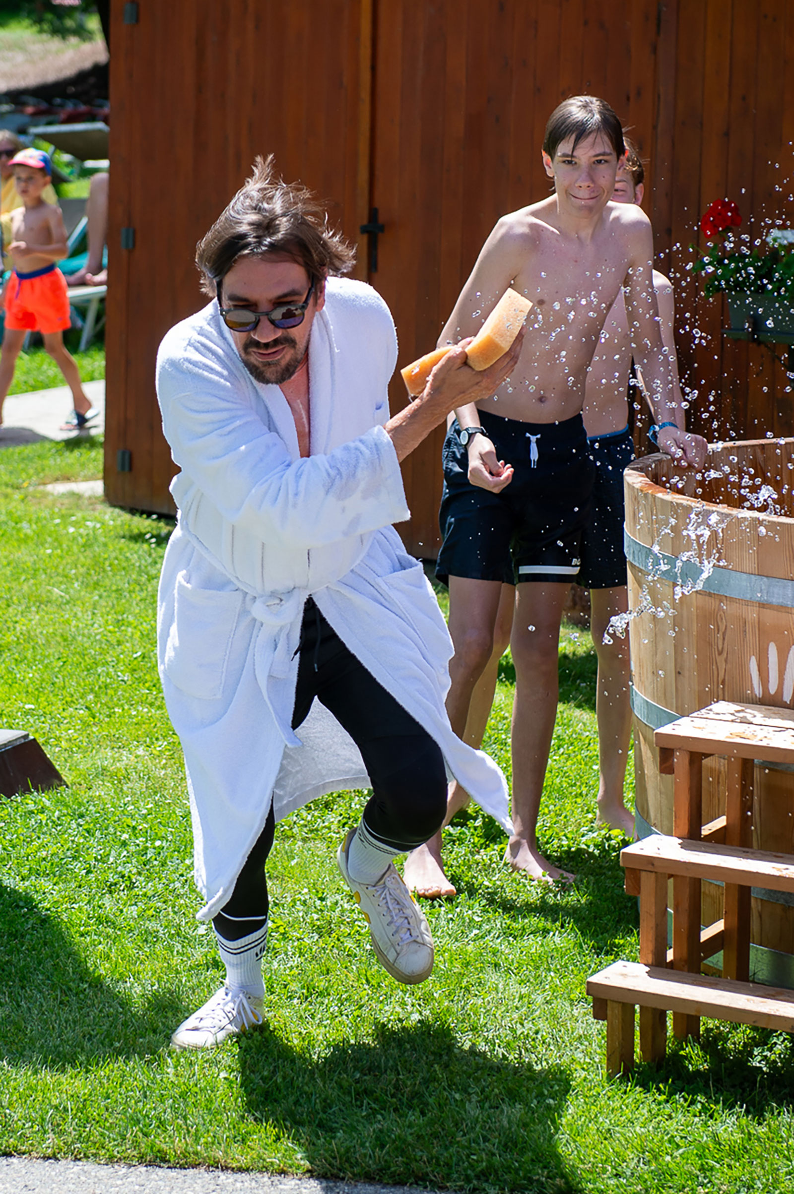 Christian Stani im Einsatz mit dem Tafelschwamm | Credit: Thermenresort Loipersdorf
