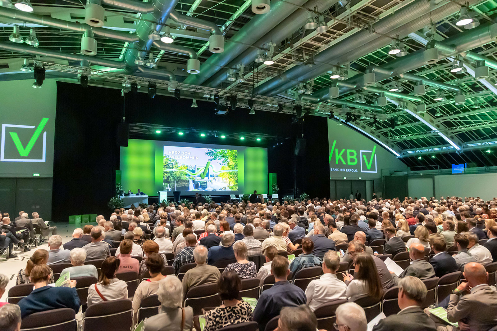 Das Design Center war bis auf den letzten Platz gefüllt | Credit: CITYFOTO