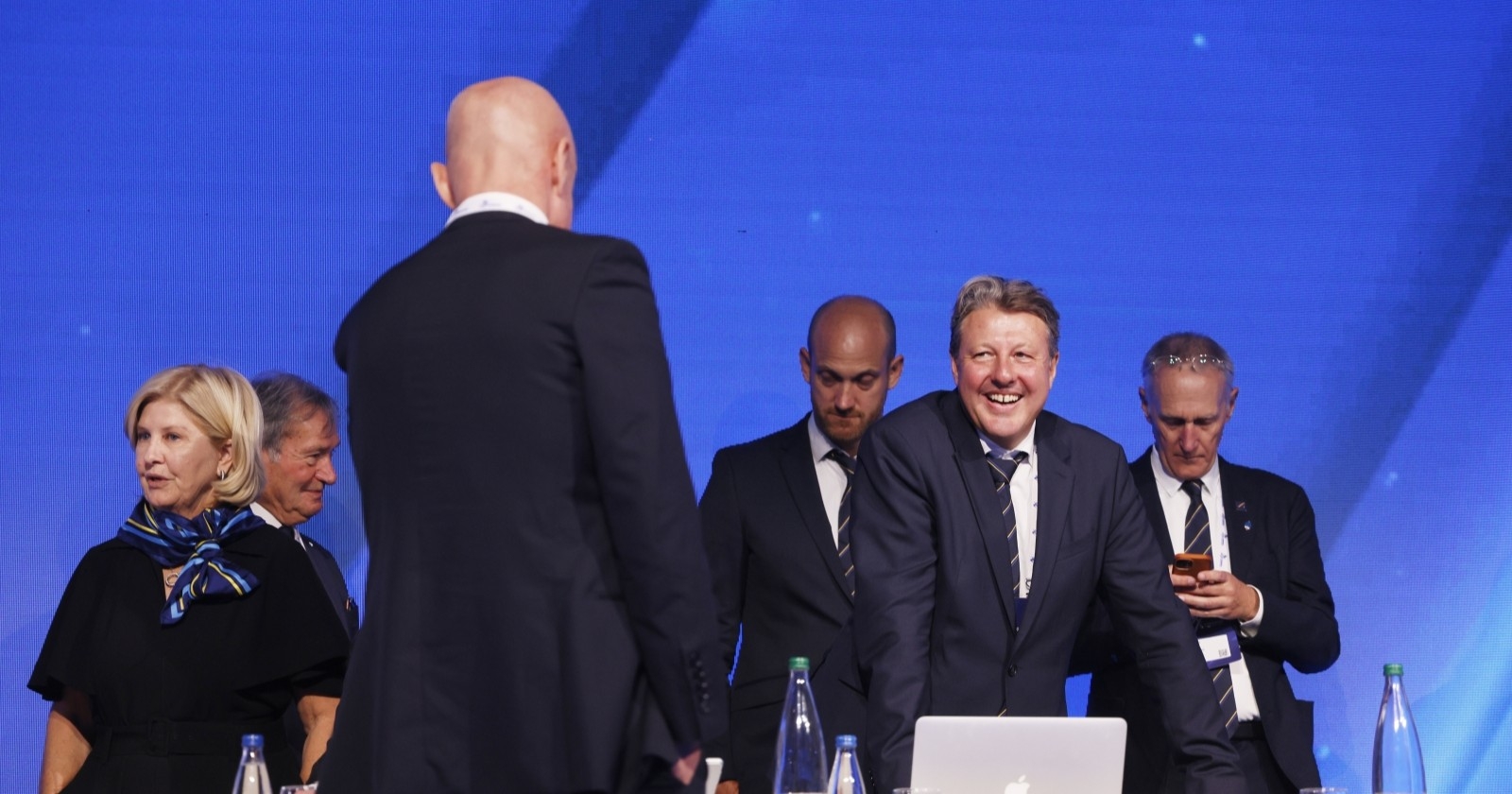 Johan Eliasch und Alexander Ospelt beim FIS-Kongress in Belgrad.