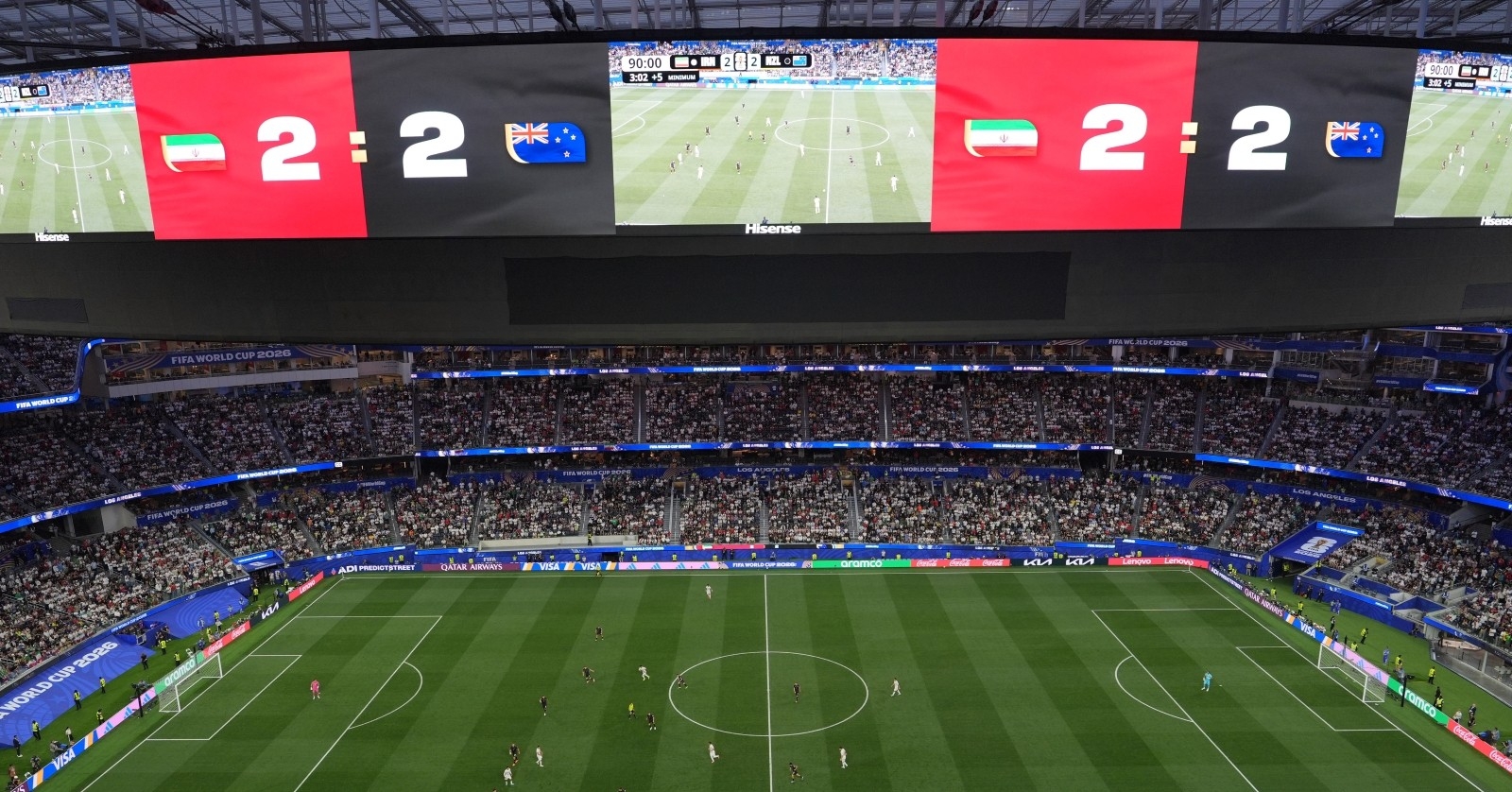 Tribünenansicht Iran gegen Neuseeland als Symbol für die Suspendierung des TV-Kommentators.