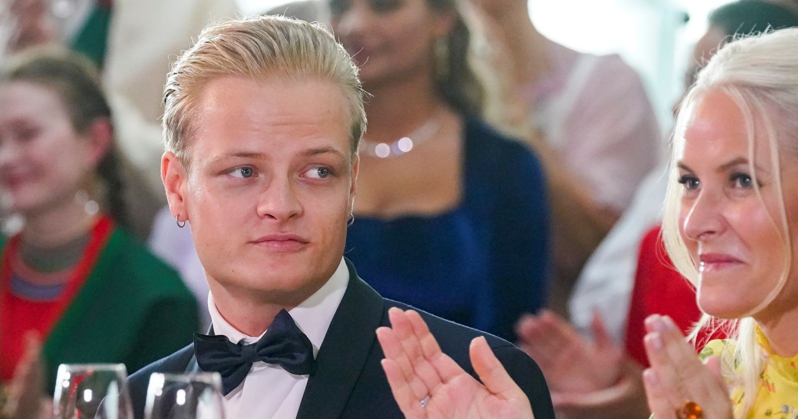 Marius Borg Høiby bei einer öffentlichen Veranstaltung in Norwegen. Der Sohn von Kronprinzessin Mette-Marit wurde in Oslo zu vier Jahren Haft verurteilt.