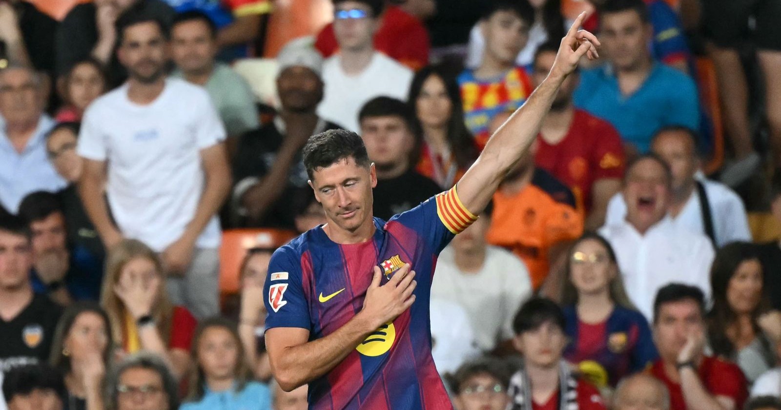 Robert Lewandowski im Trikot des FC Barcelona für den er in der abgelaufenen Saison gespielt hat