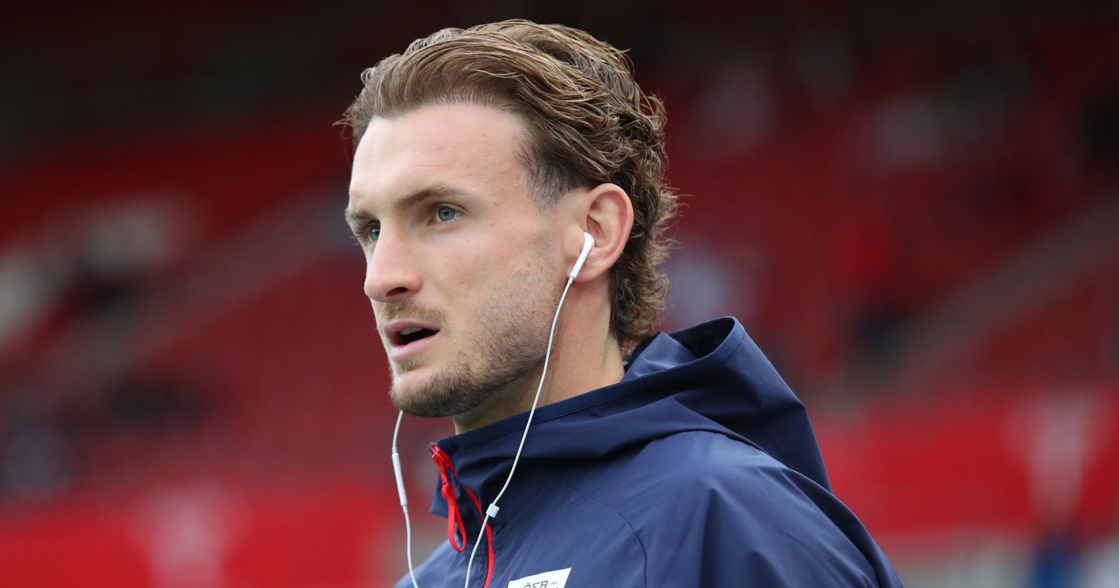 Stefan Posch mit Kopfhörern vor WM-Spiel – ÖFB-Verteidiger nach Kieferbruch gegen Argentinien fraglich