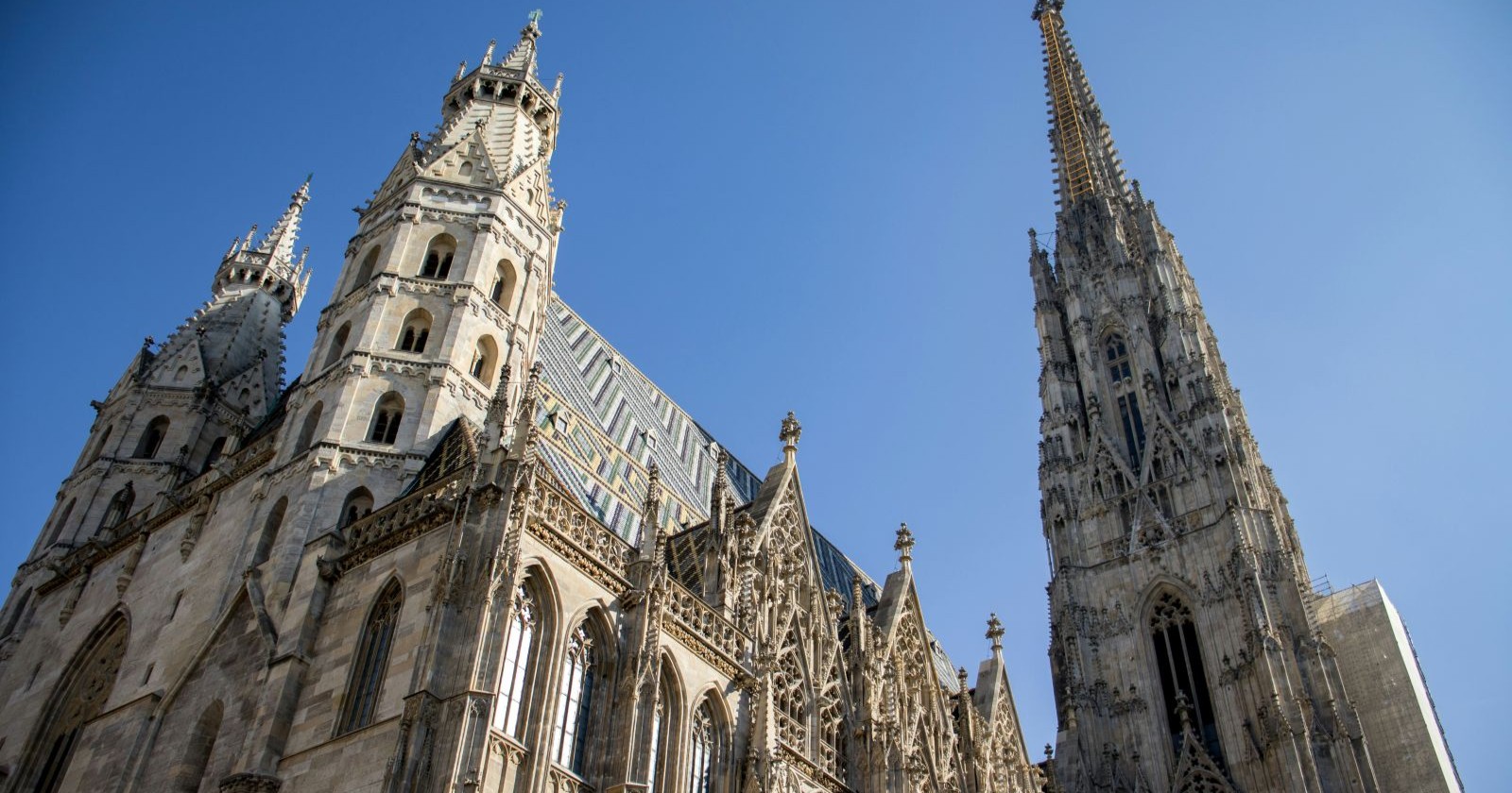 Stephansdom vor einem blauen Himmel