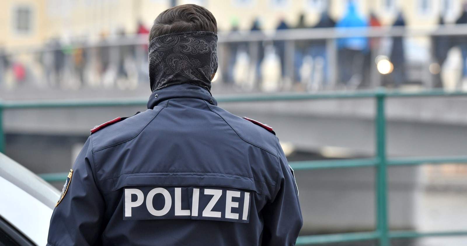 Polizeikontrolle bei einer Demonstration.