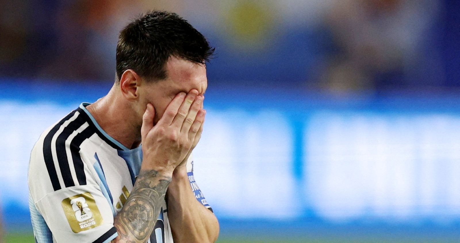 Lionel Messi auf dem Fußballfeld.
