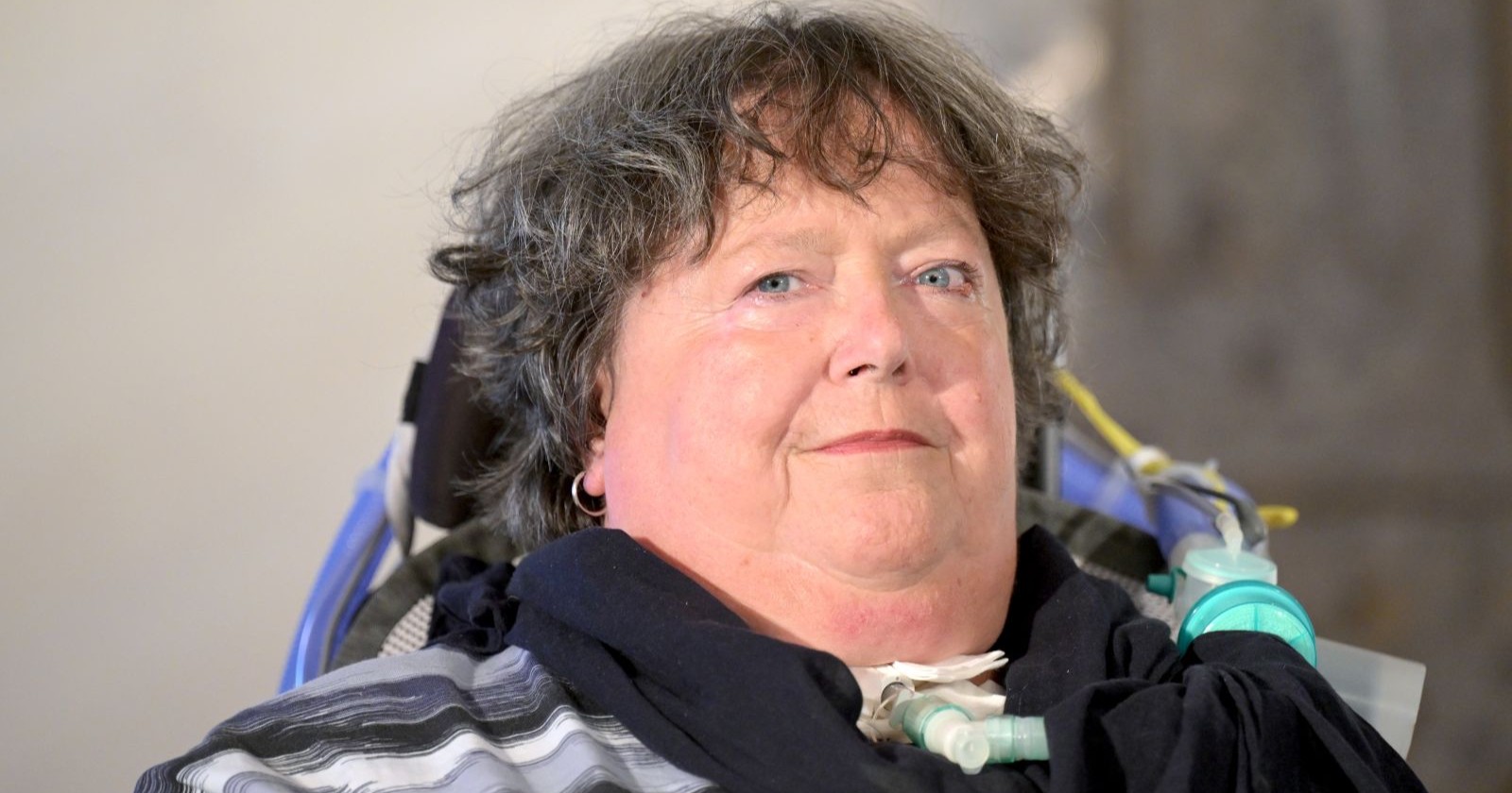 Bernadette Feuerstein, langjährige Behindertenrechtlerin und Präsidentin von Selbstbestimmt Leben Österreich, auf einer Veranstaltung in Wien.