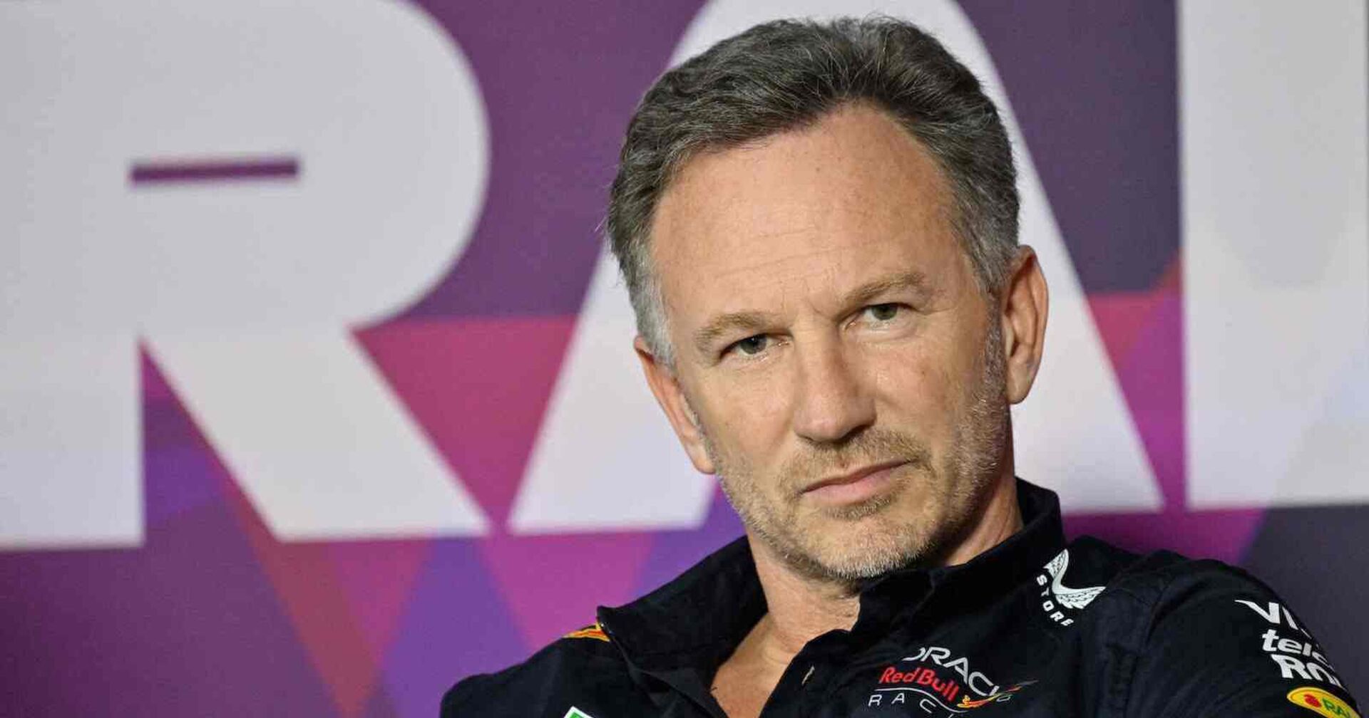 Christian Horner während einer Presekonferenz in der Formel 1 als Teamchef von Red Bull