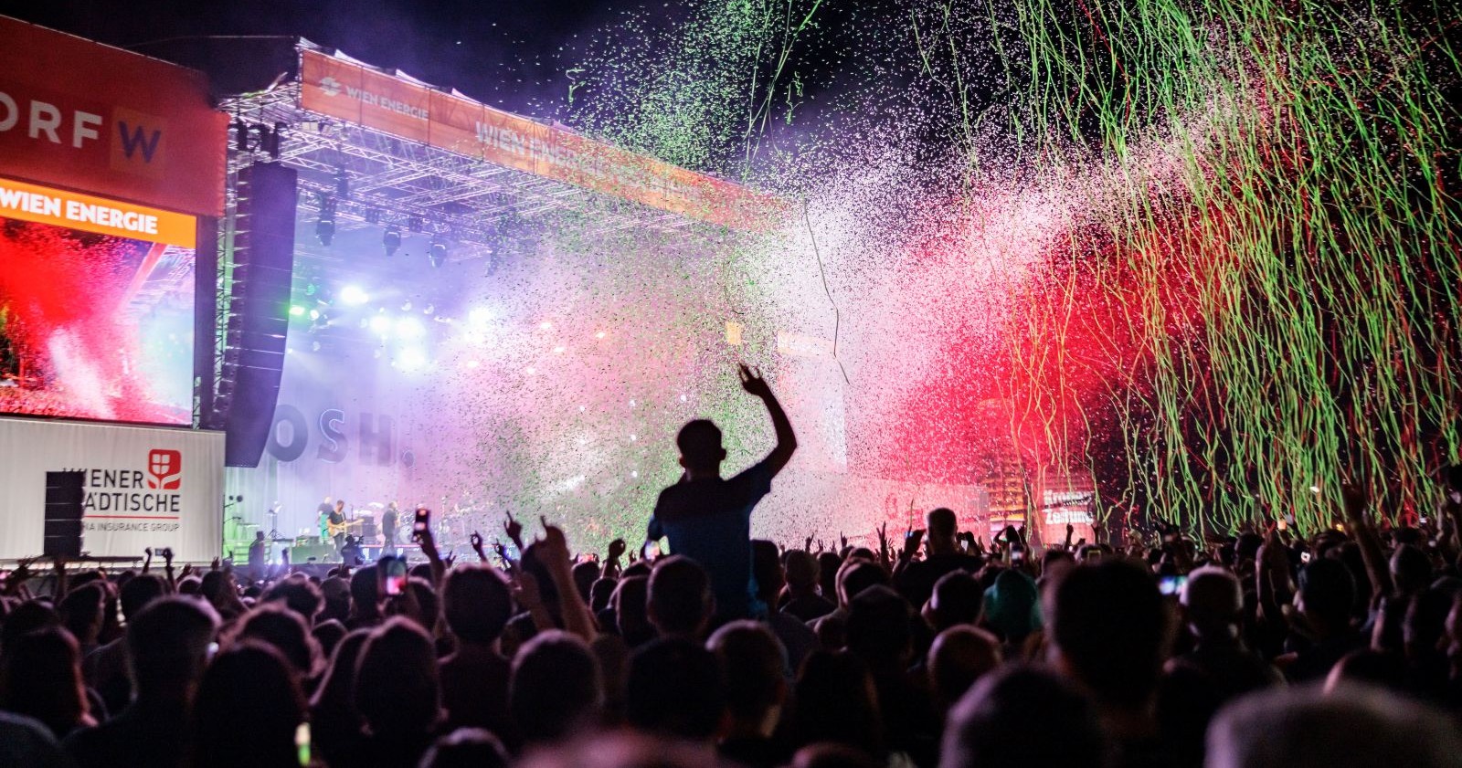 Ansicht der Hauptbühne vom Wiener Donauinselfest