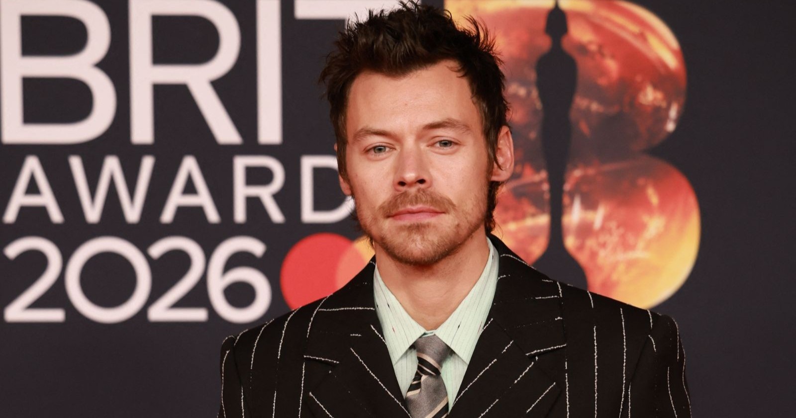 Harry Styles bei den BRIT Awards 2026. Der Sänger musste sein Konzert in São Paulo aufgrund eines gesundheitlichen Problems kurzfristig absagen.