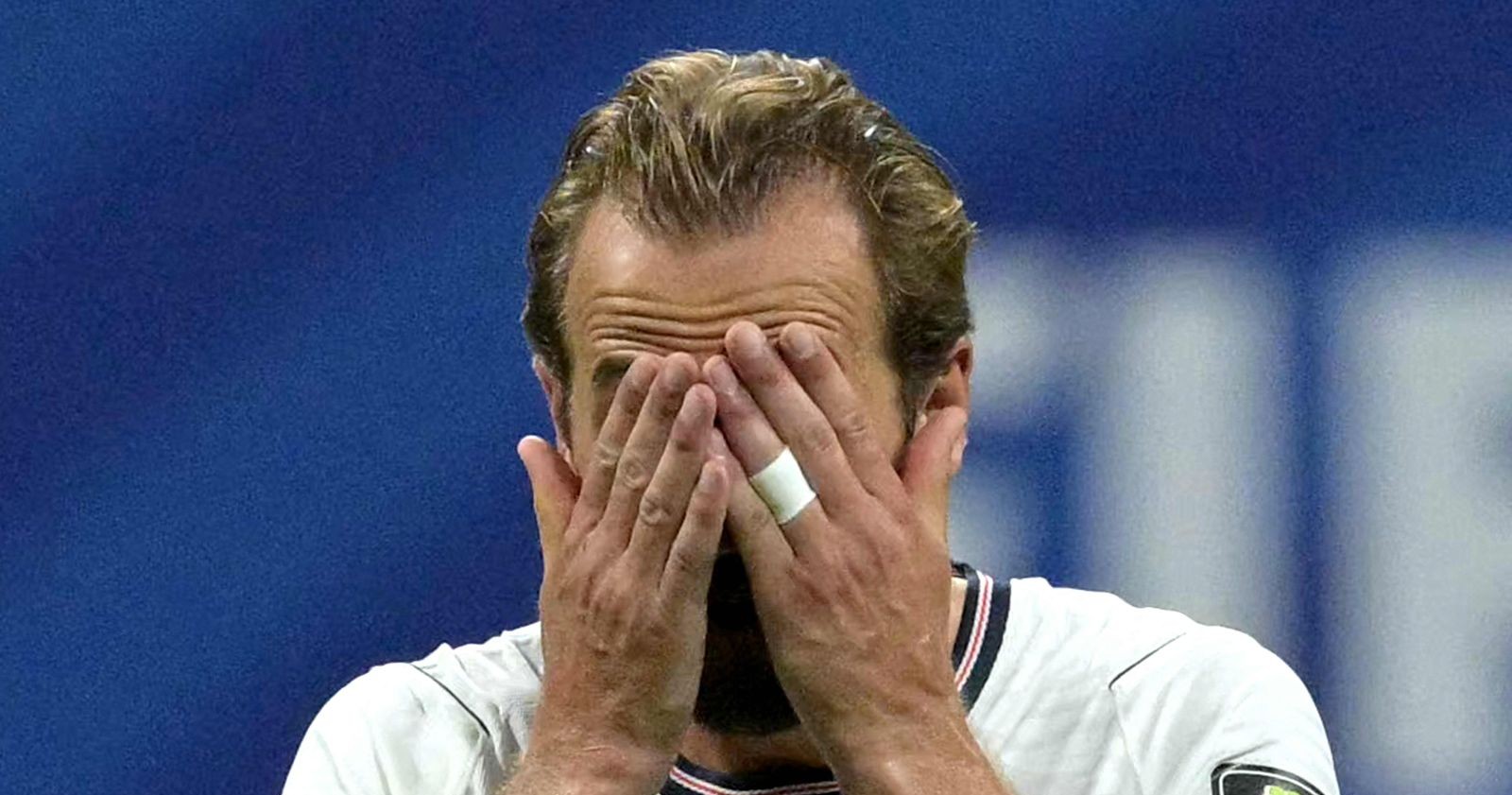 Kane reagiert enttäuscht nach England-Niederlage gegen Argentinien im WM-Halbfinale