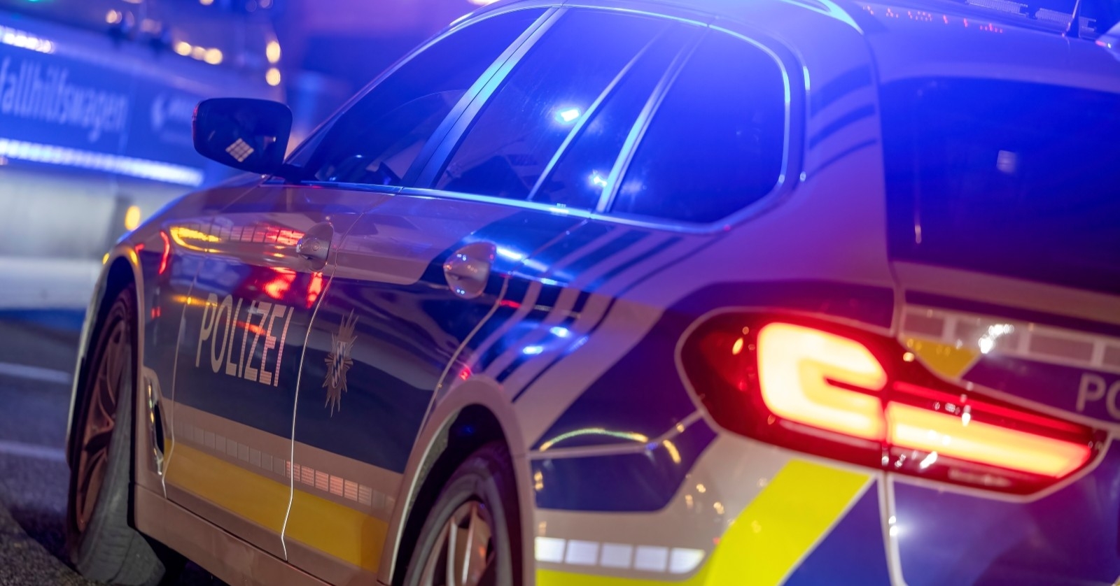 In Offenburg: Ein Mann und eine Frau wurden mit Schussverletzungen entdeckt.