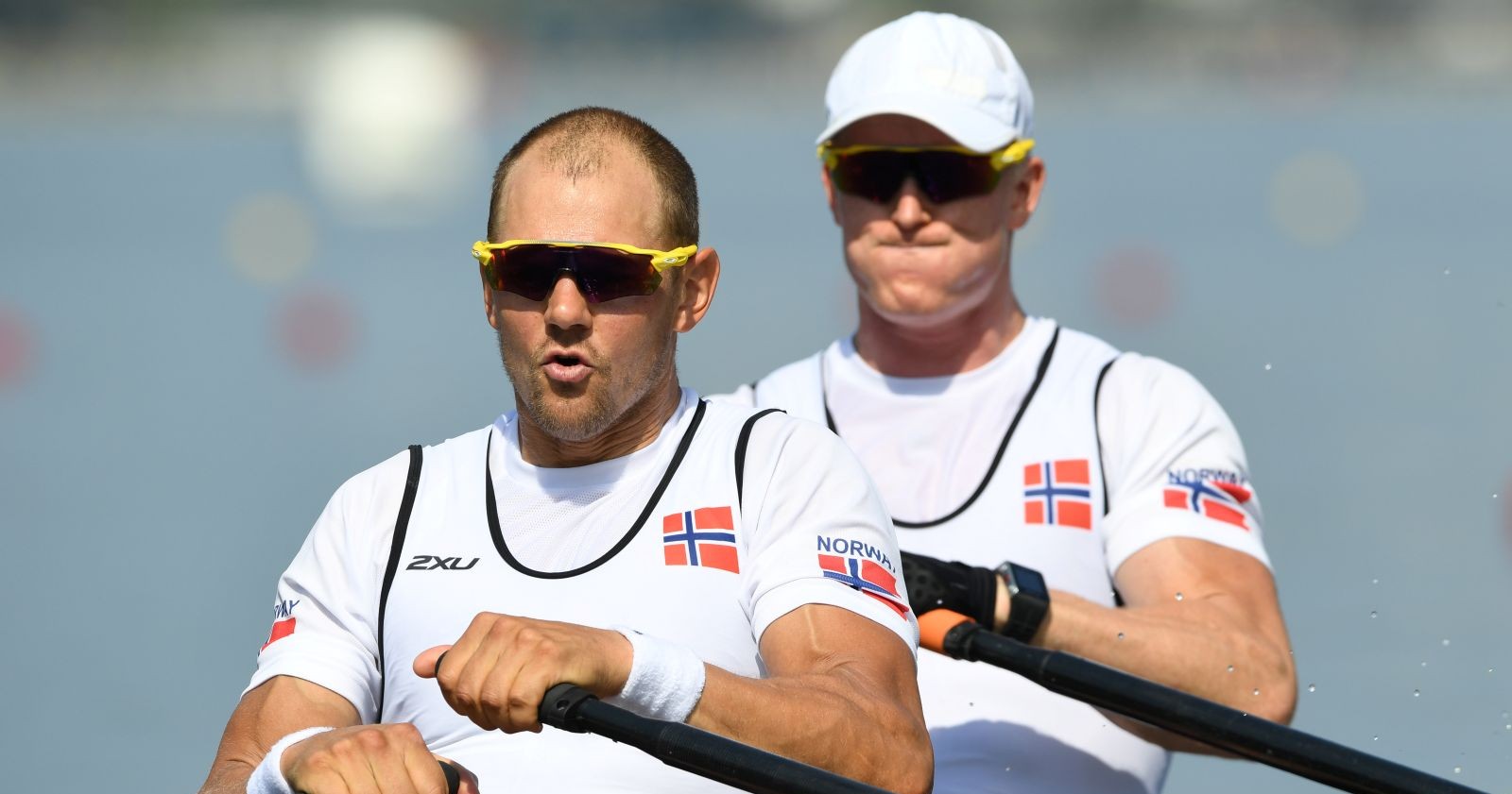 Olaf Tufte ist tot: Der Sportler rudert im norwegischen Team bei einem Wettkampf und zeigt volle Konzentration während eines Rennens.