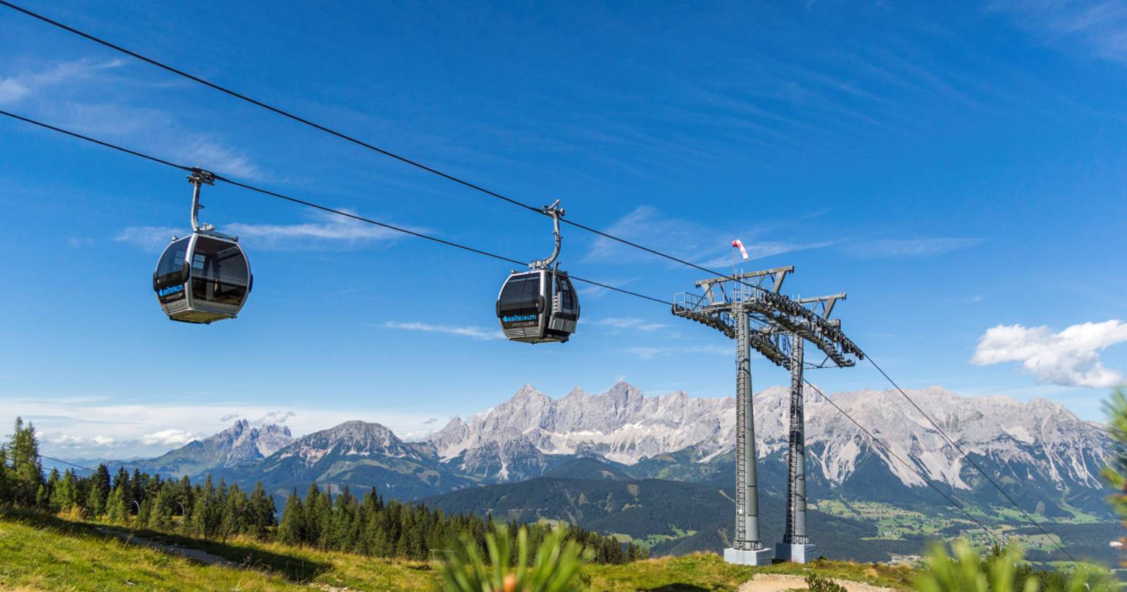 Gondeln im Gebirge | Credit: Reiteralm Bergbahnen
