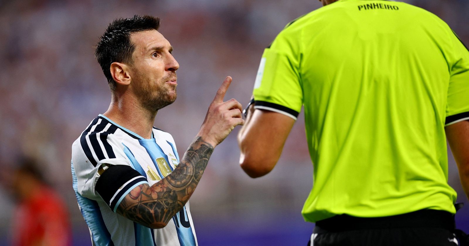 Lionel Messi Schiedsrichter Diskussion Argentinien England Halbfinale WM 2026 Kritik