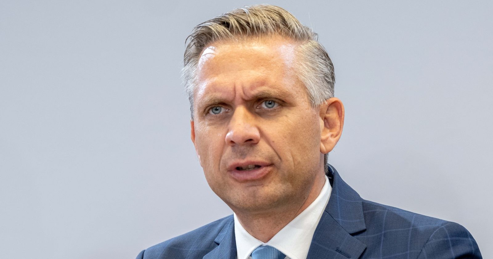 Wolfgang Hattmannsdorfer reagiert auf Kritik von Walter Ruck und verteidigt sein Amtsverständnis