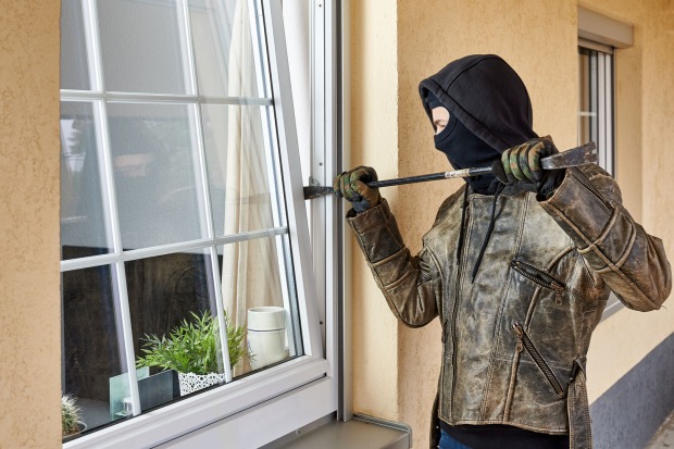 Einbruchversuch übers Fenster