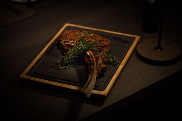 Steak im Schlosshotel Fiss