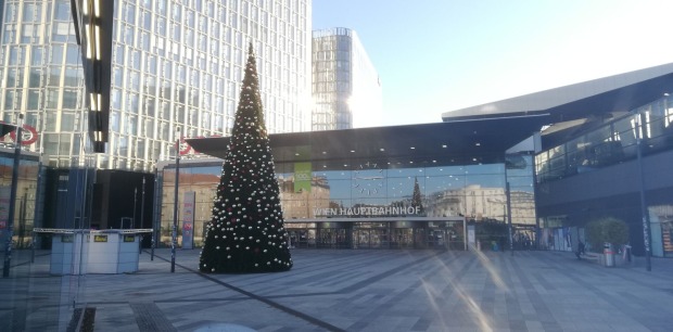 Vorm Hauptbahnhof