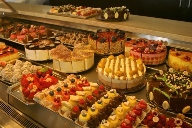 Torten in Vitrine