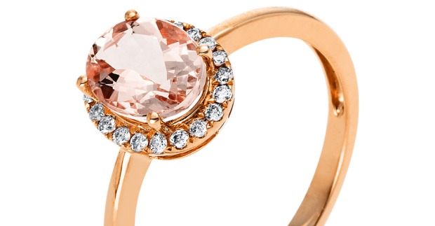 Ring mit Edelstein