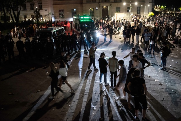 Karlsplatz während der nächtlichen Räumung