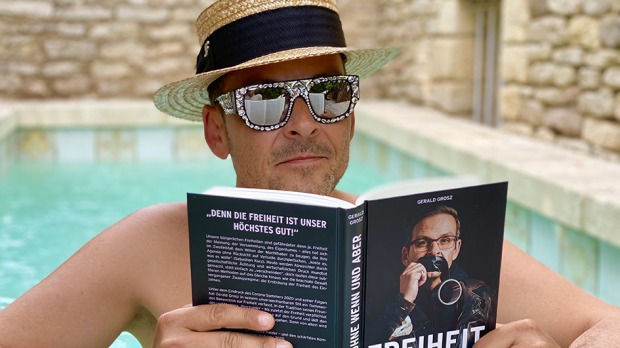 Gerald Grosz mit seinem neuen Buch