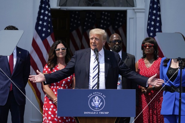 Ex Präsident Trump bei einer Pressekonferenz