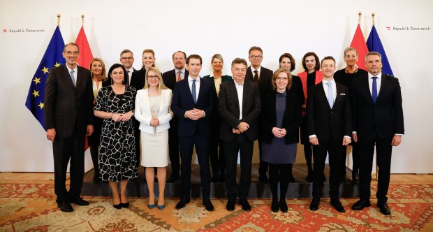 Kabinett Kurz beim Regierungsantritt