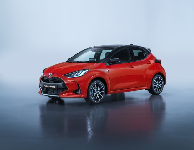 roter Toyota Yaris 4 Hybrid | Credit: Sebastien Mauroy