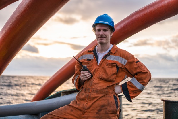 SeemaSeemann auf Frachtschiff | Credit: Igor Kardasov/Anbieter: Getty Images/iStockphoto