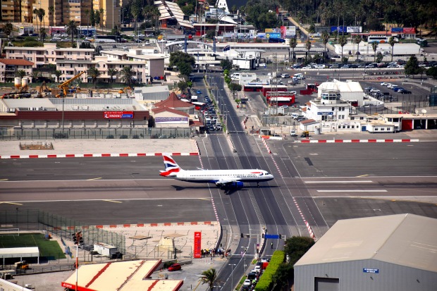 Flughafen Gibraltar | Credit: iStock.com/diegobib