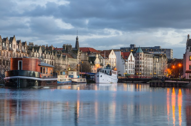 Edinburgh | Credit: iStockphoto.com/AlbertPego