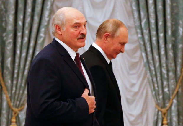 Putin und Lukaschenko bei einem Treffen
