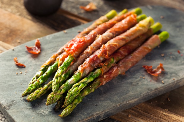 Spargel mit Rohschinken