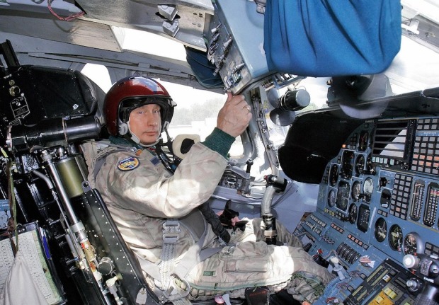 Putin im Cockpit eines Kampfjets