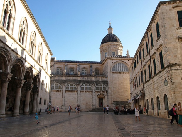 Der Rektorenpalast in Dubrovnik | Credit: iStock.com/kavunchik