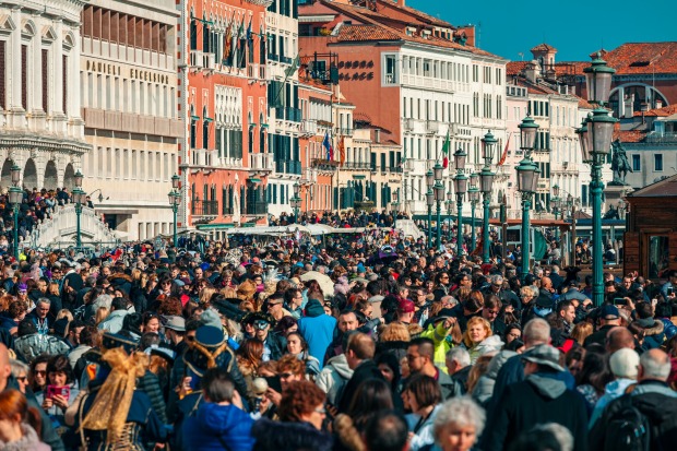 Besuchermassen in Venedig | Credit: iStock.com/rglinsky
