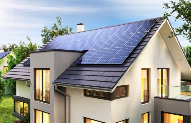 Photovoltaik am Dach | Credit: iStockphoto/sl-f